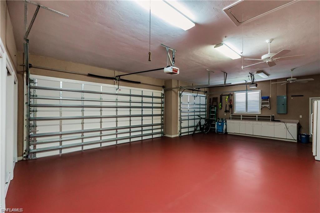 CALOOSA YACHT & RACQUET CLUB - Residential Lease