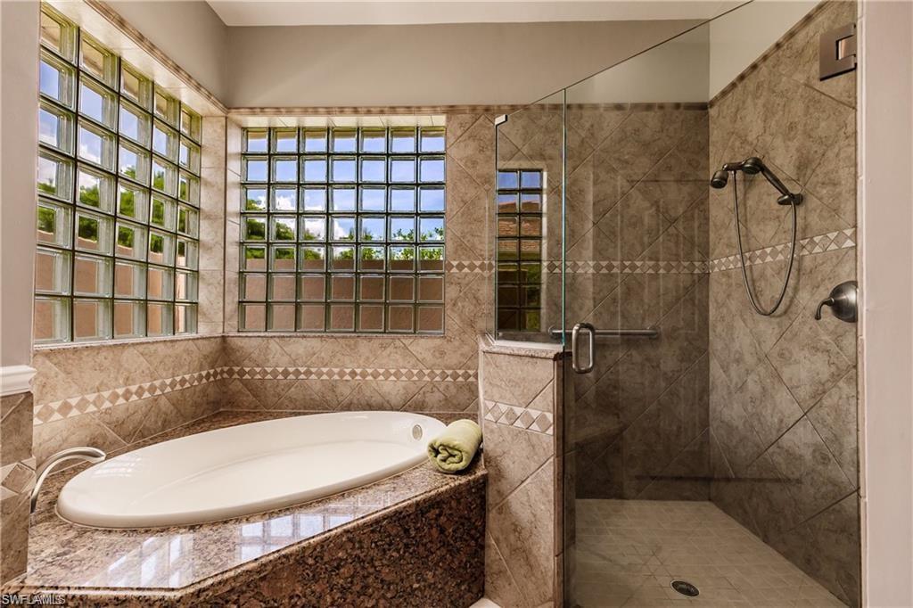 CALOOSA YACHT & RACQUET CLUB - Residential Lease