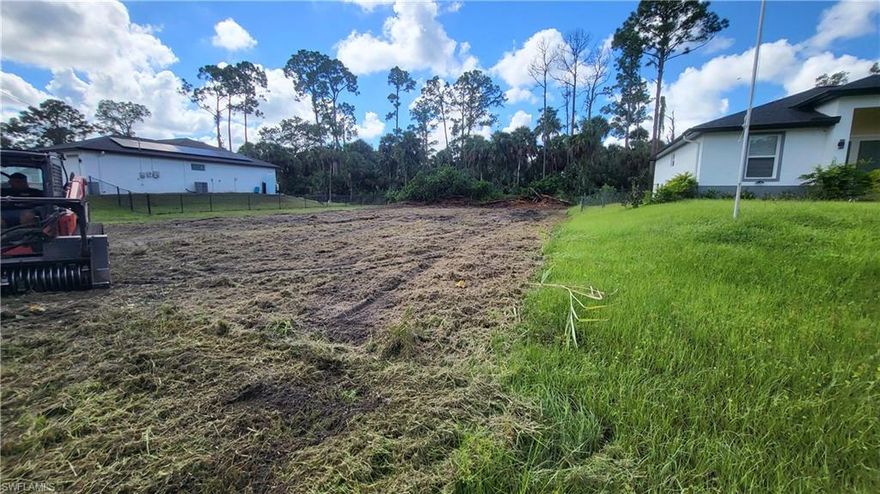 Totally cleared lot in Buckingham !!! Ready to go !!