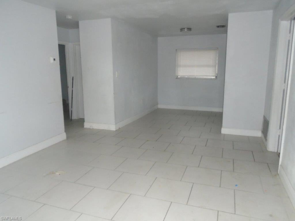 EVANS AVENUE HEIGHTS - Residential Lease