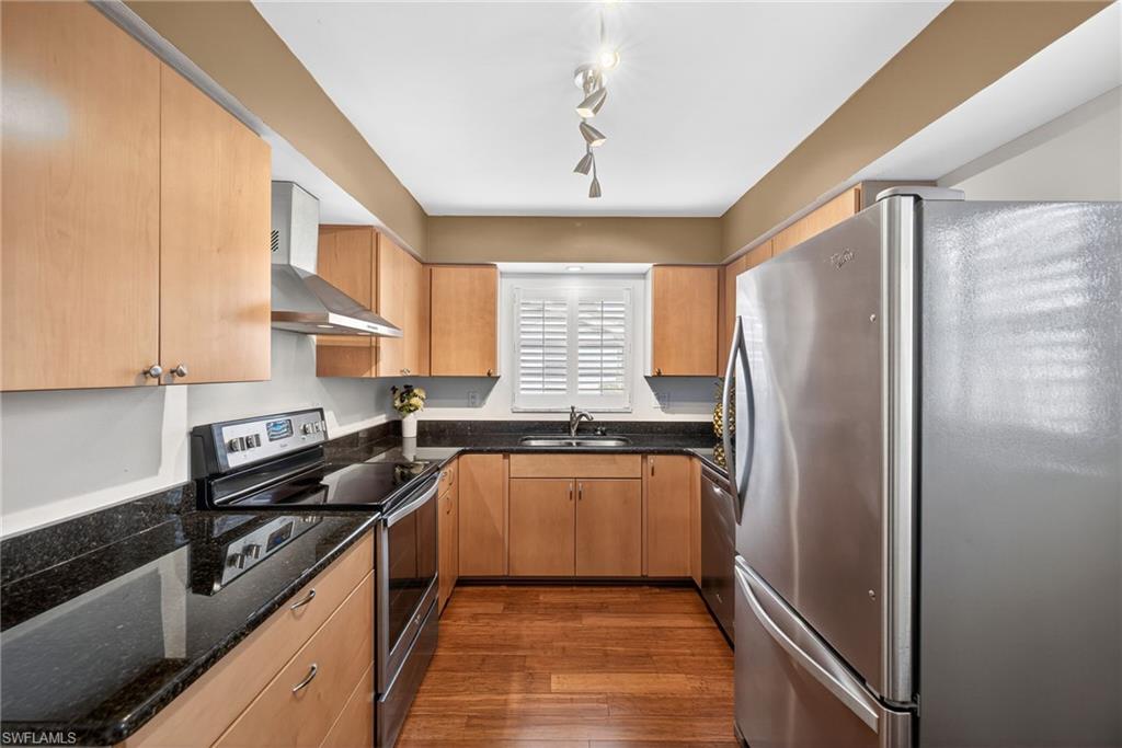 MYERLEE GARDENS CONDO - Residential