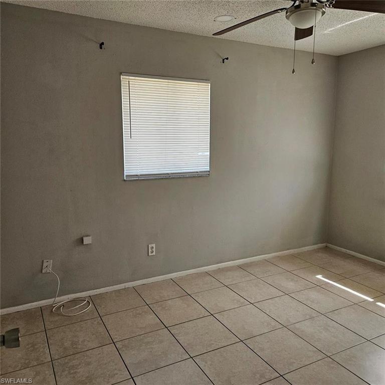 FORT MYERS SHORES - Residential