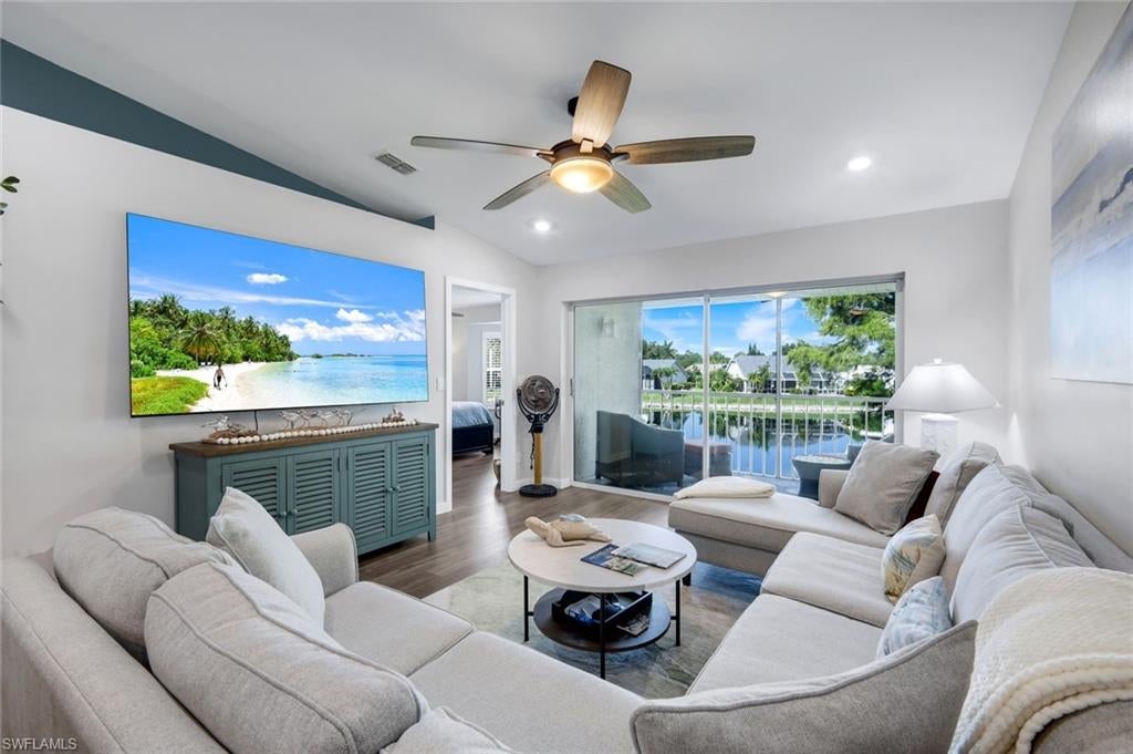 810 New Waterford DR 203