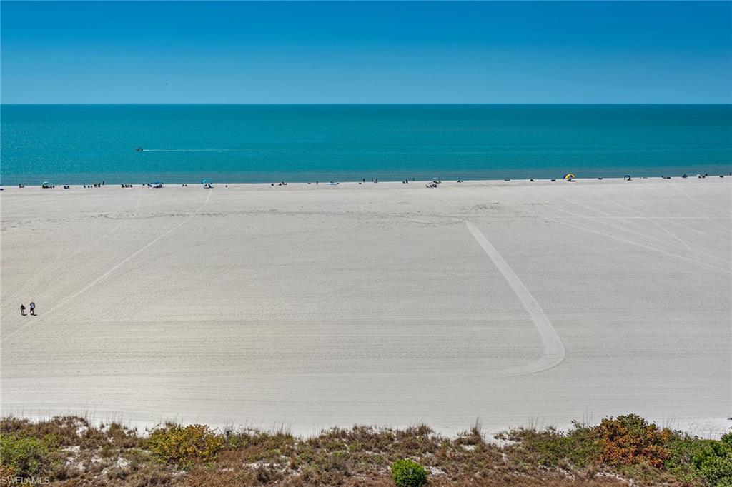 CRESCENT BEACH - Residential