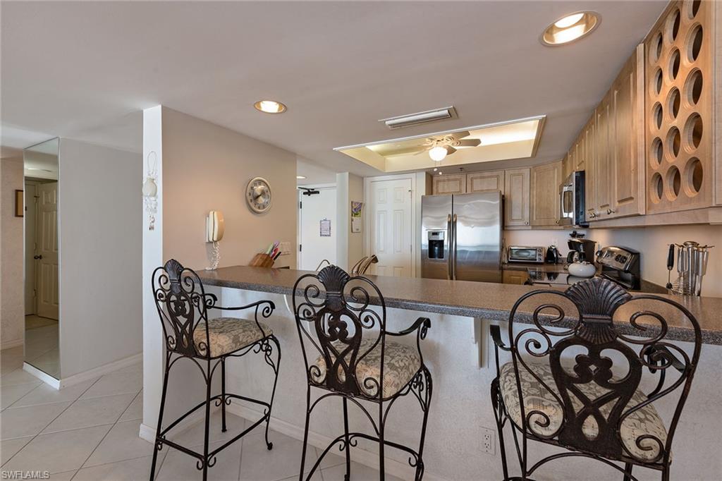 CRESCENT BEACH - Residential