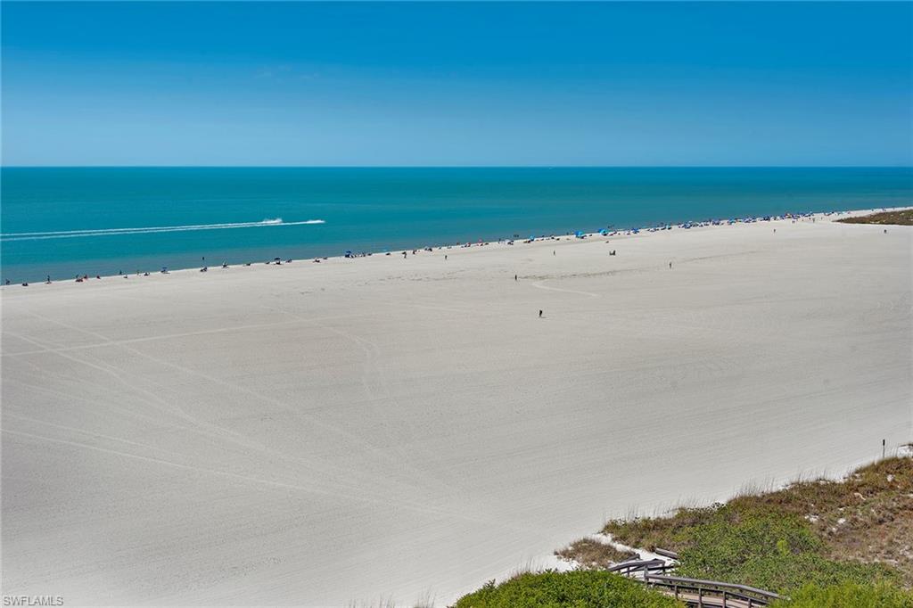 CRESCENT BEACH - Residential