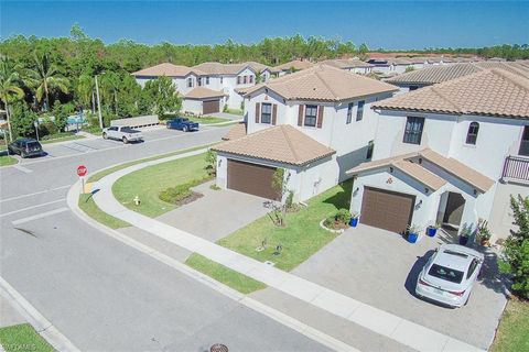 A home in NAPLES