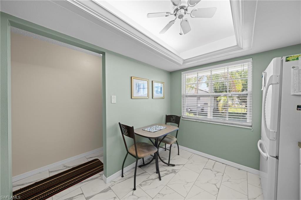 FOXMOOR CONDO II - Residential