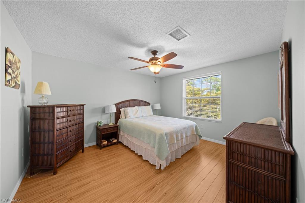 FOXMOOR CONDO II - Residential