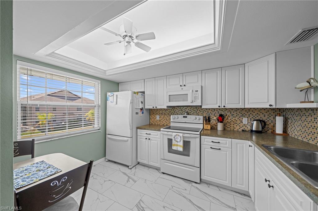 FOXMOOR CONDO II - Residential