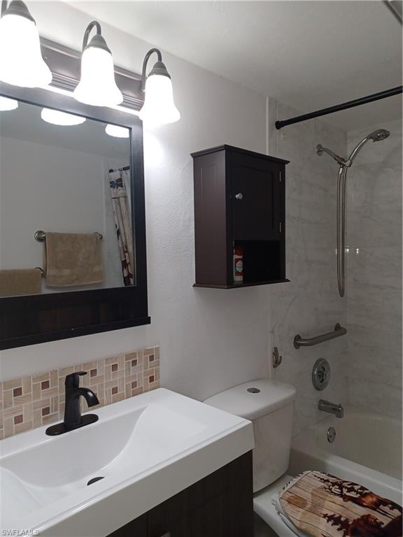 FOXMOOR CONDO II - Residential