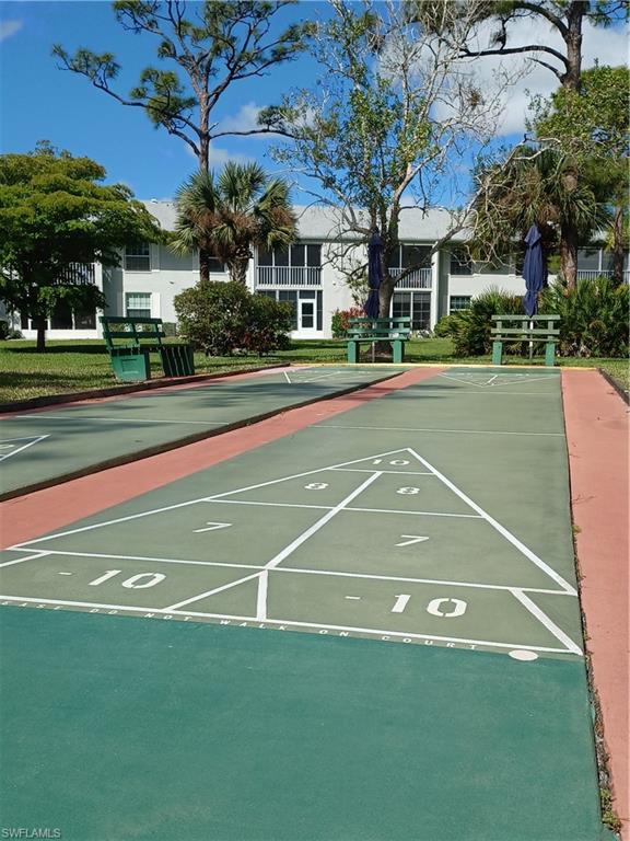 FOXMOOR CONDO II - Residential