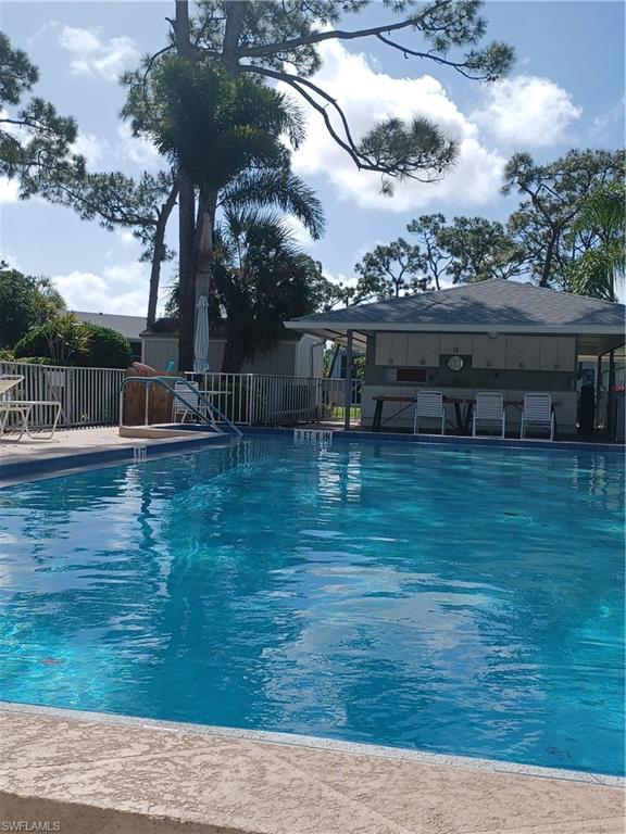 FOXMOOR CONDO II - Residential