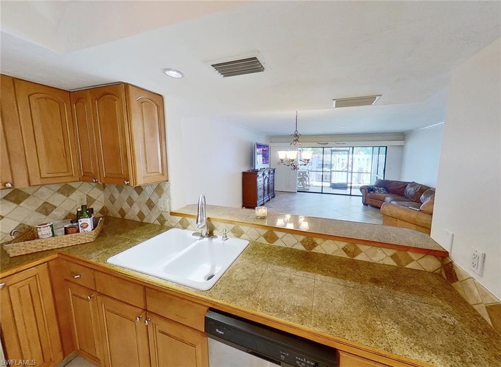 PELICAN RIDGE - Residential