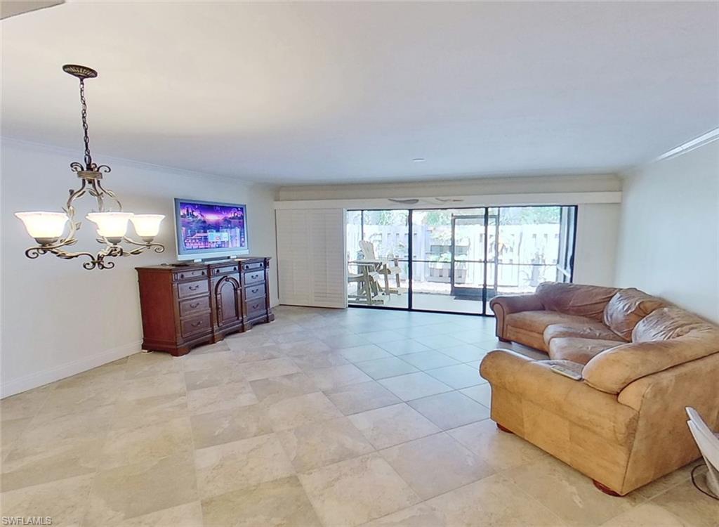 PELICAN RIDGE - Residential