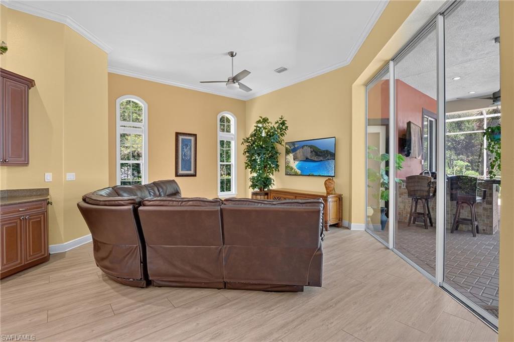 5771 Dogwood WAY