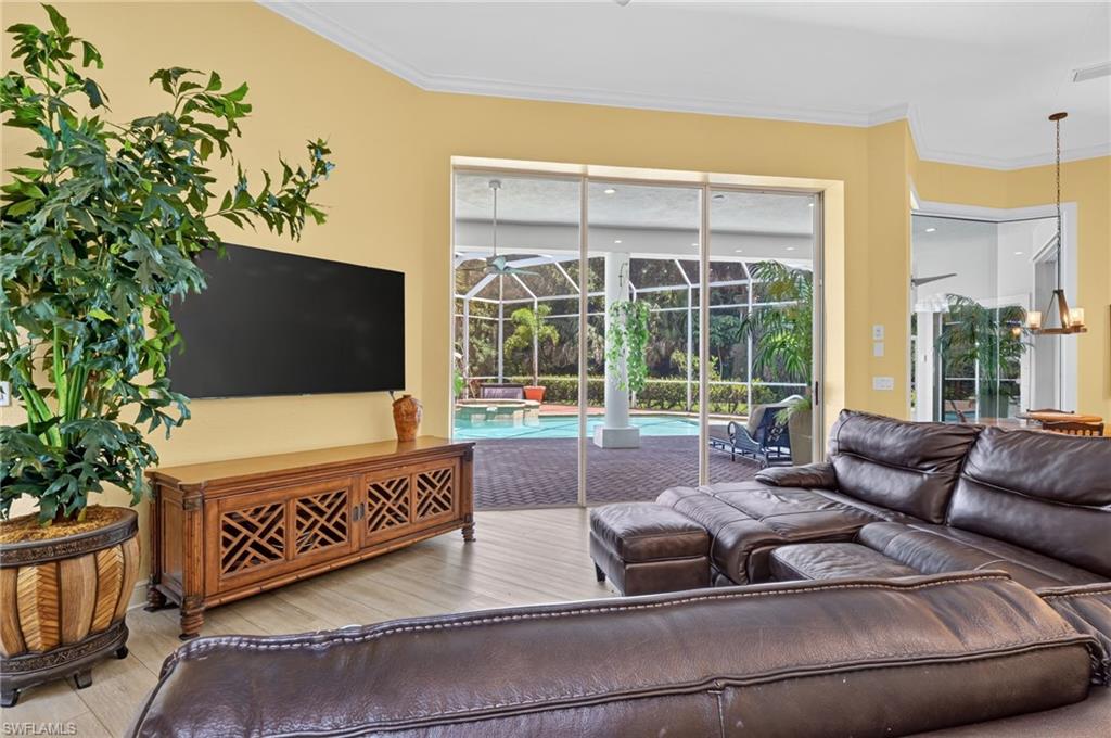 5771 Dogwood WAY