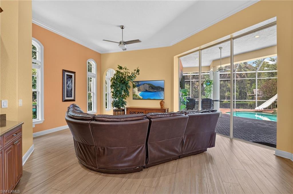 5771 Dogwood WAY