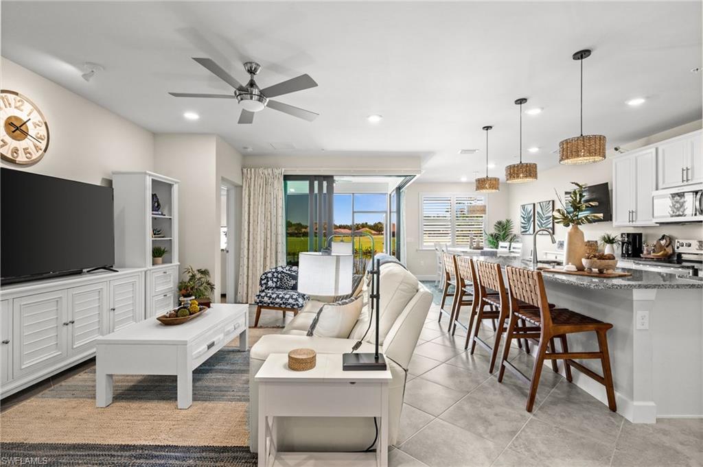 5690 Mayflower WAY 606