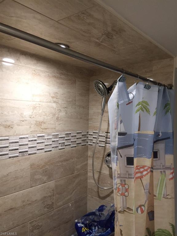 PARKWOODS TOWNHOUSE COMMUNITY - Residential