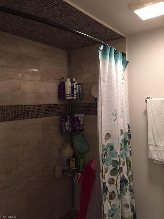 PARKWOODS TOWNHOUSE COMMUNITY - Residential