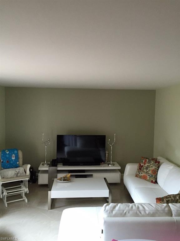 PARKWOODS TOWNHOUSE COMMUNITY - Residential