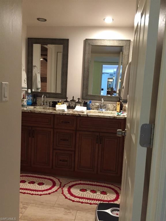 PARKWOODS TOWNHOUSE COMMUNITY - Residential