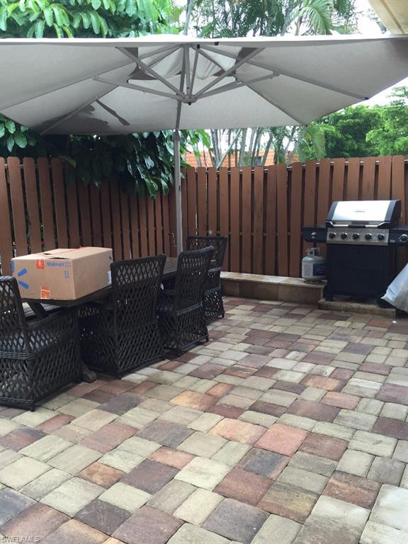 PARKWOODS TOWNHOUSE COMMUNITY - Residential