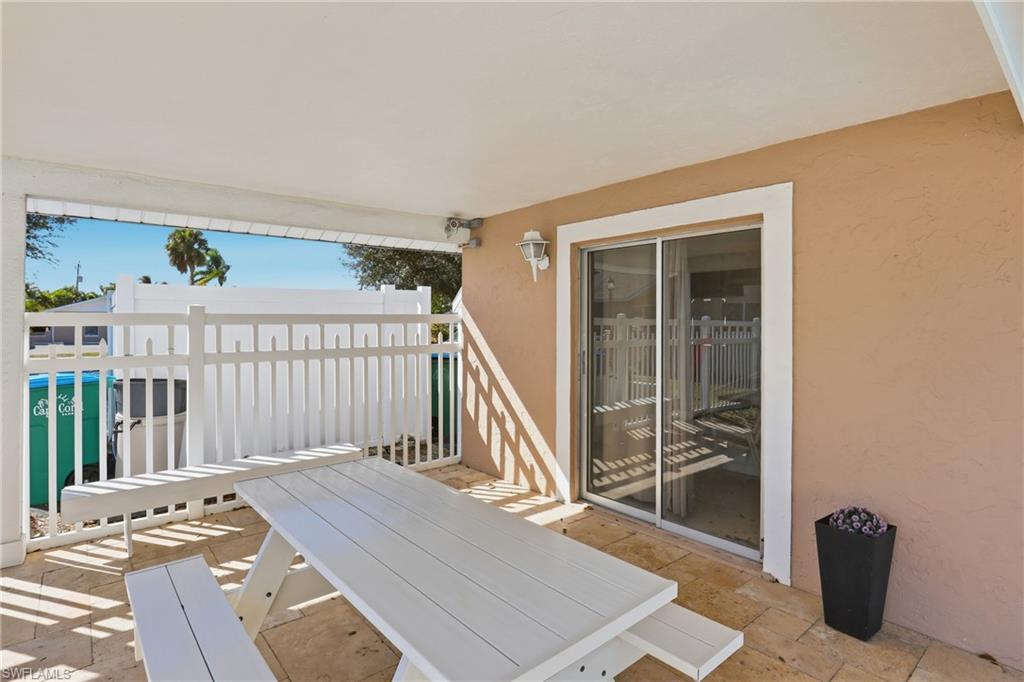 ENGLISH VILLAGE CONDO - Residential