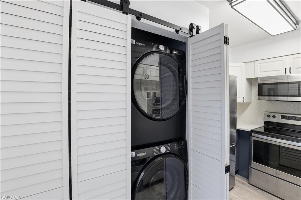 ENGLISH VILLAGE CONDO - Residential