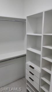 900 BUILDING - Residential