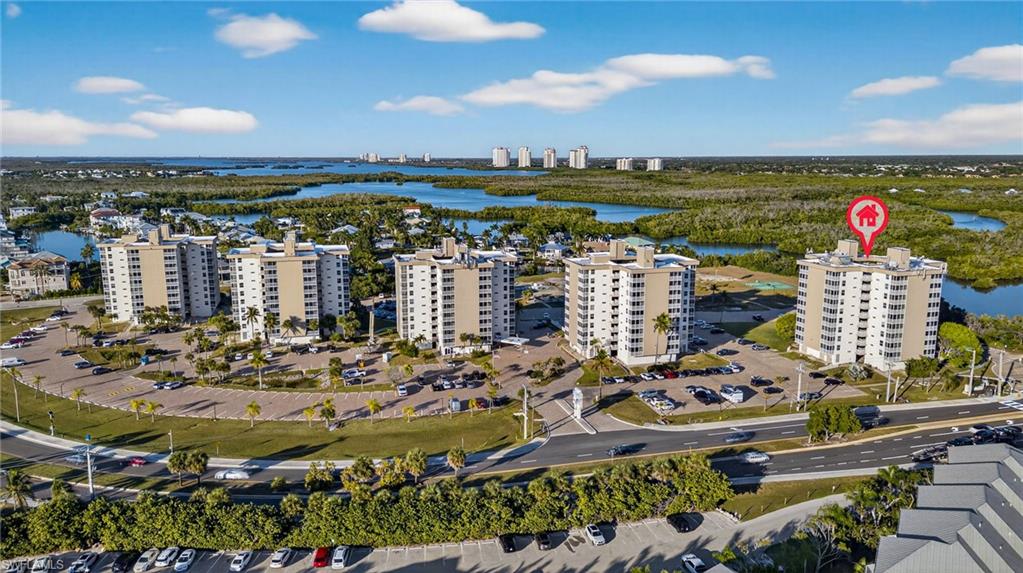 BEACH AND TENNIS CLUB - Residential