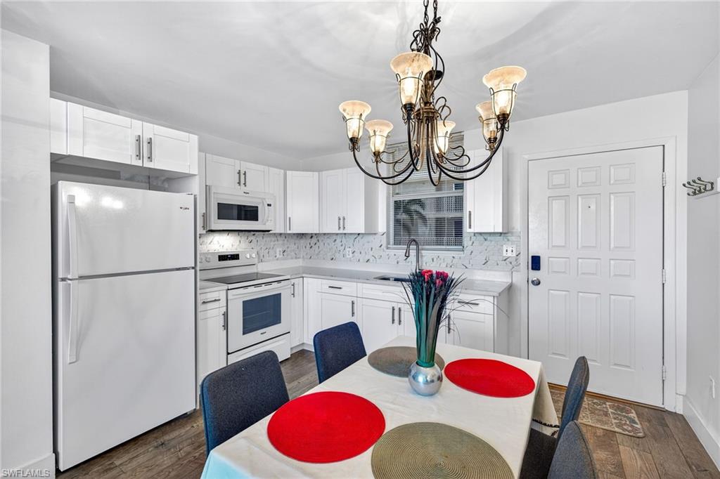 BEACH AND TENNIS CLUB - Residential