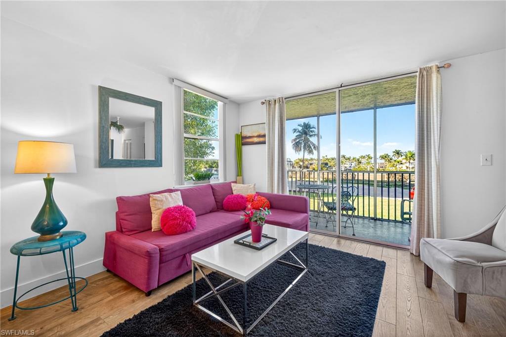 BEACH AND TENNIS CLUB - Residential