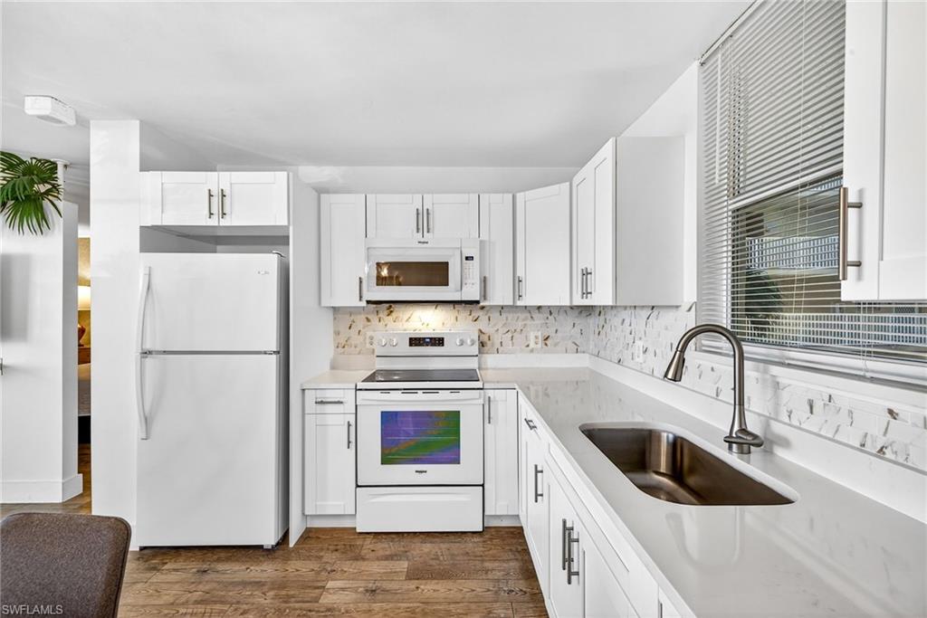 BEACH AND TENNIS CLUB - Residential