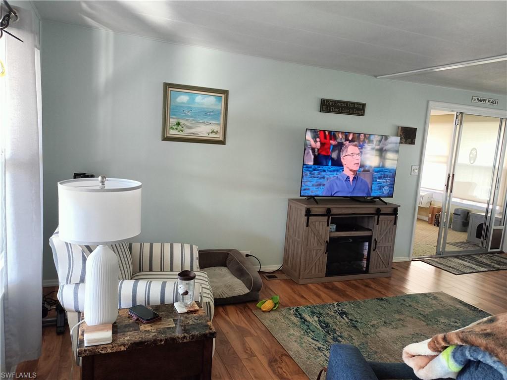 FOREST PARK MOBILE HOME - Residential