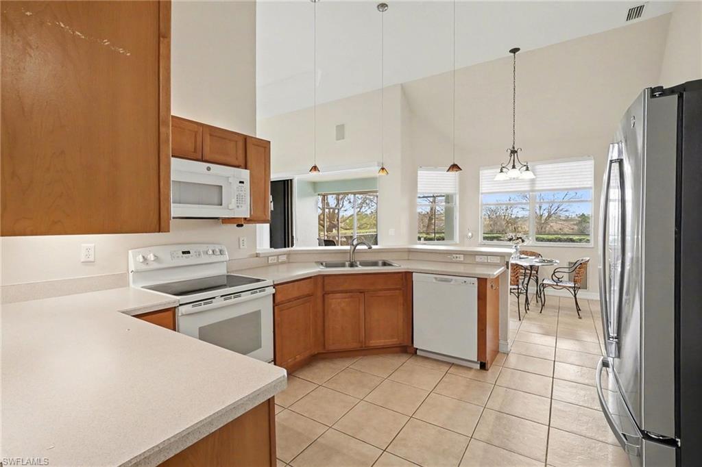 ROYAL PALM GOLF ESTATES - Residential