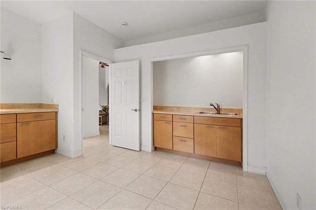 ROYAL PALM GOLF ESTATES - Residential