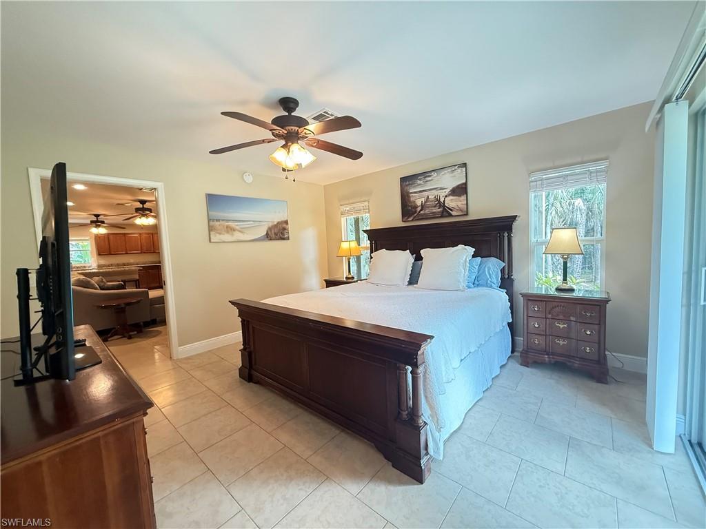 OAKES ESTATES - Residential Lease