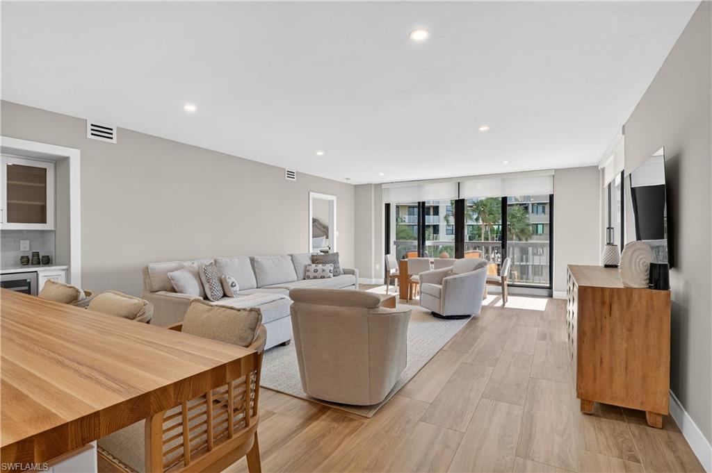 PRINCESS DEL MAR - Residential