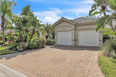 837 Vistana CIR 20 NAPLES FL 34119