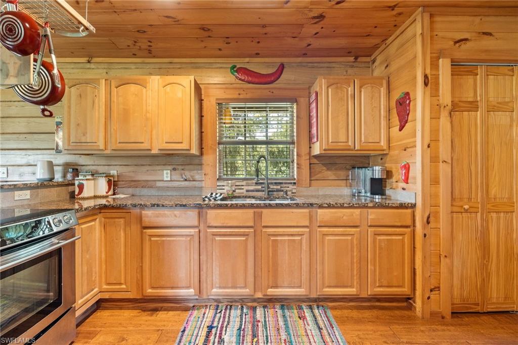 MONTURA - Residential