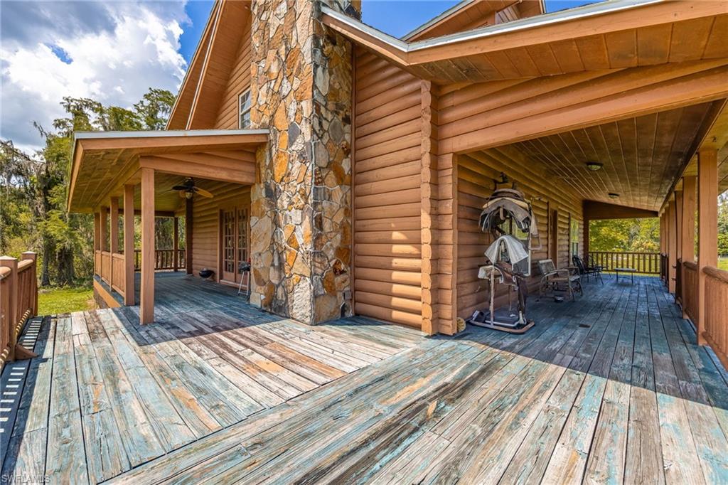 MONTURA - Residential