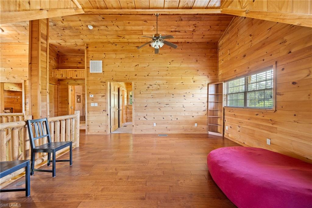 MONTURA - Residential