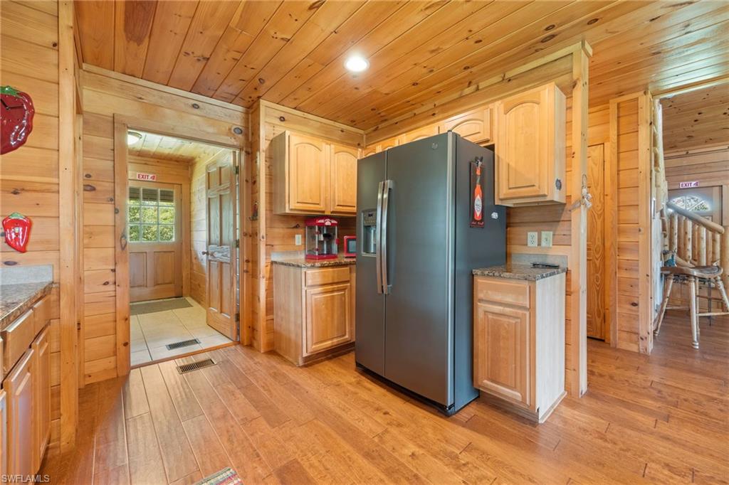 MONTURA - Residential