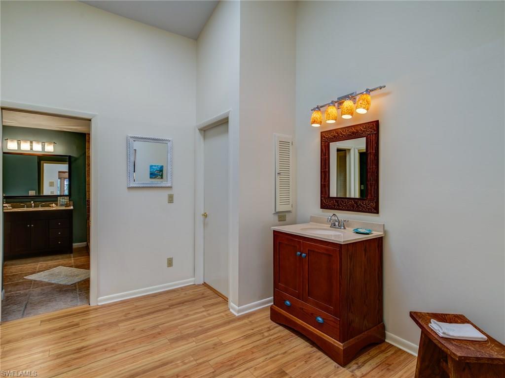 BRIARCLIFF DOWNS - Residential