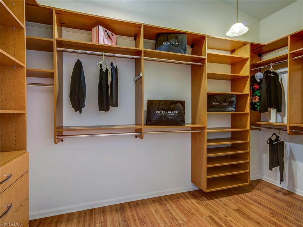 BRIARCLIFF DOWNS - Residential