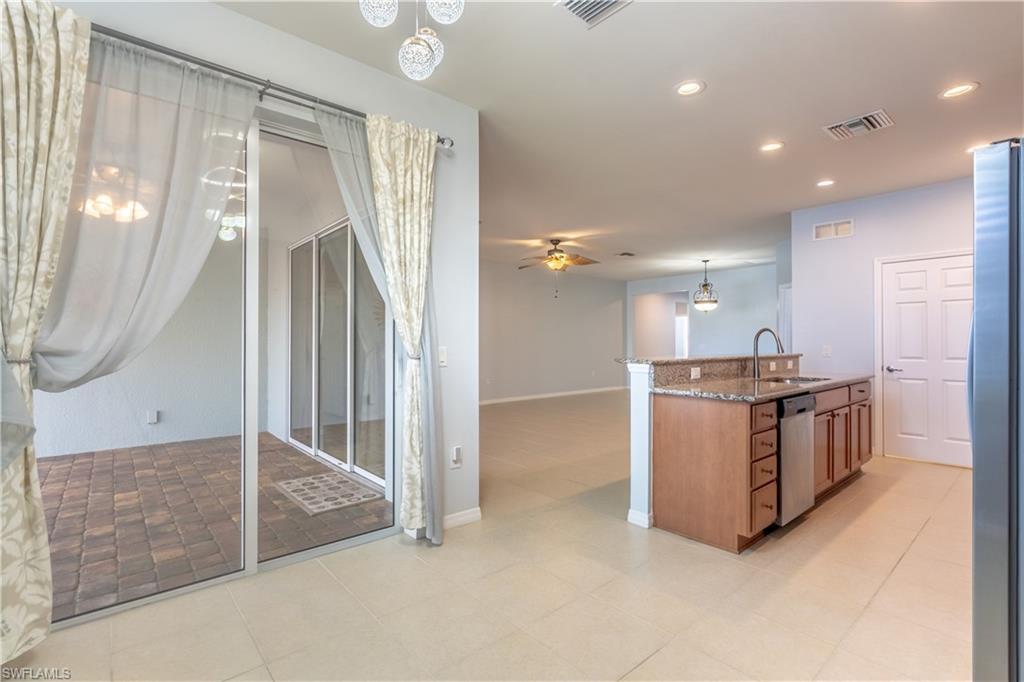 VERONA WALK - Residential Lease