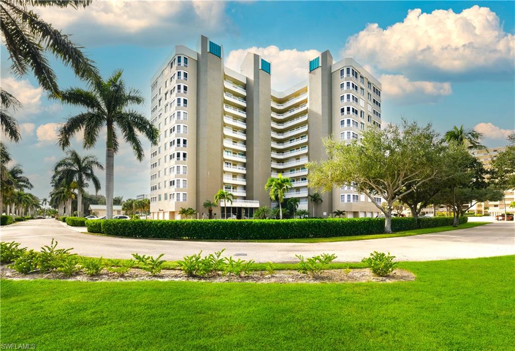 GULF BREEZE AT VANDERBILT - Residential