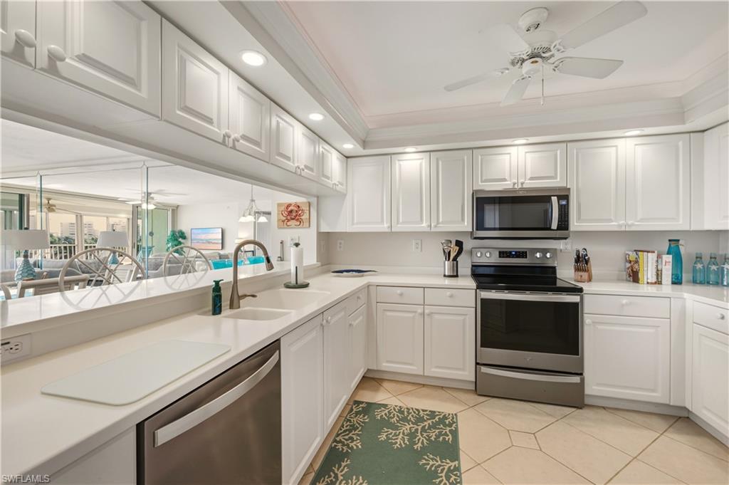 GULF BREEZE AT VANDERBILT - Residential